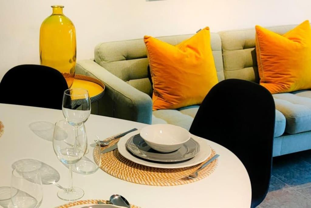 Apartamento Casita De Invitados Con Entrada Privada, Piscina Y Aire Acondicionado Valdemorillo Exterior foto