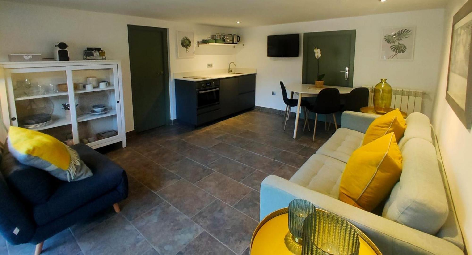 Apartamento Casita De Invitados Con Entrada Privada, Piscina Y Aire Acondicionado Valdemorillo Exterior foto